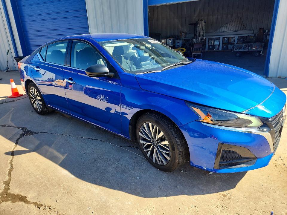 Photo 4 from auction – 2025 NISSAN ALTIMA with VIN 1N4BL4DV3SN373753