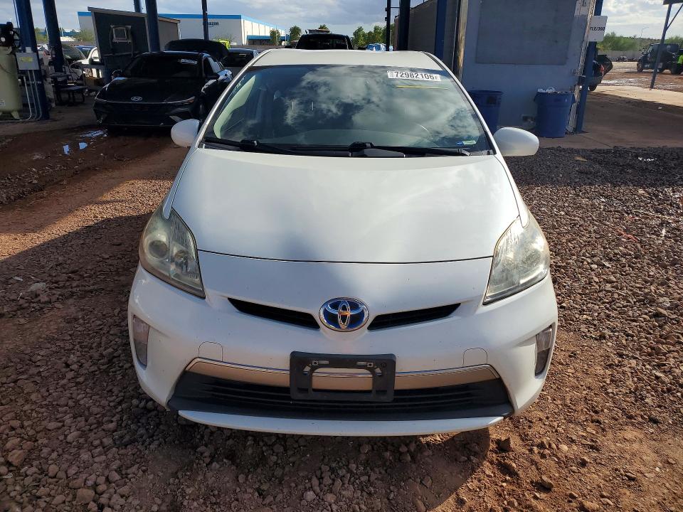 Снимка 5 от търг – 2014 TOYOTA PRIUS PLUG-IN HYBRID с VIN JTDKN3DP5E3049249