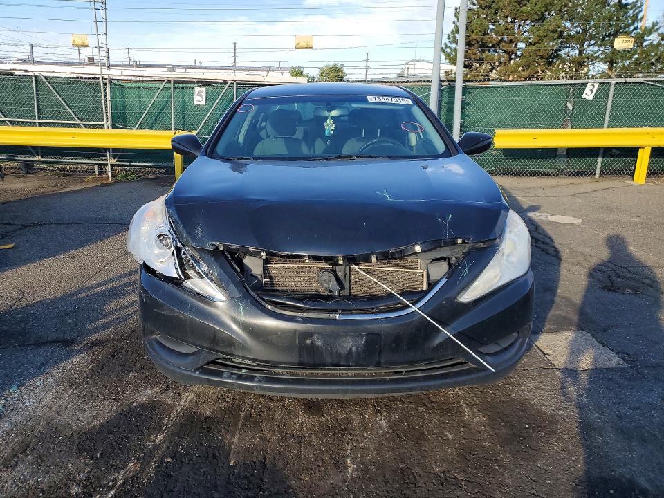 Photo 5 from auction – 2012 HYUNDAI SONATA with VIN 5NPEB4ACXCH407153