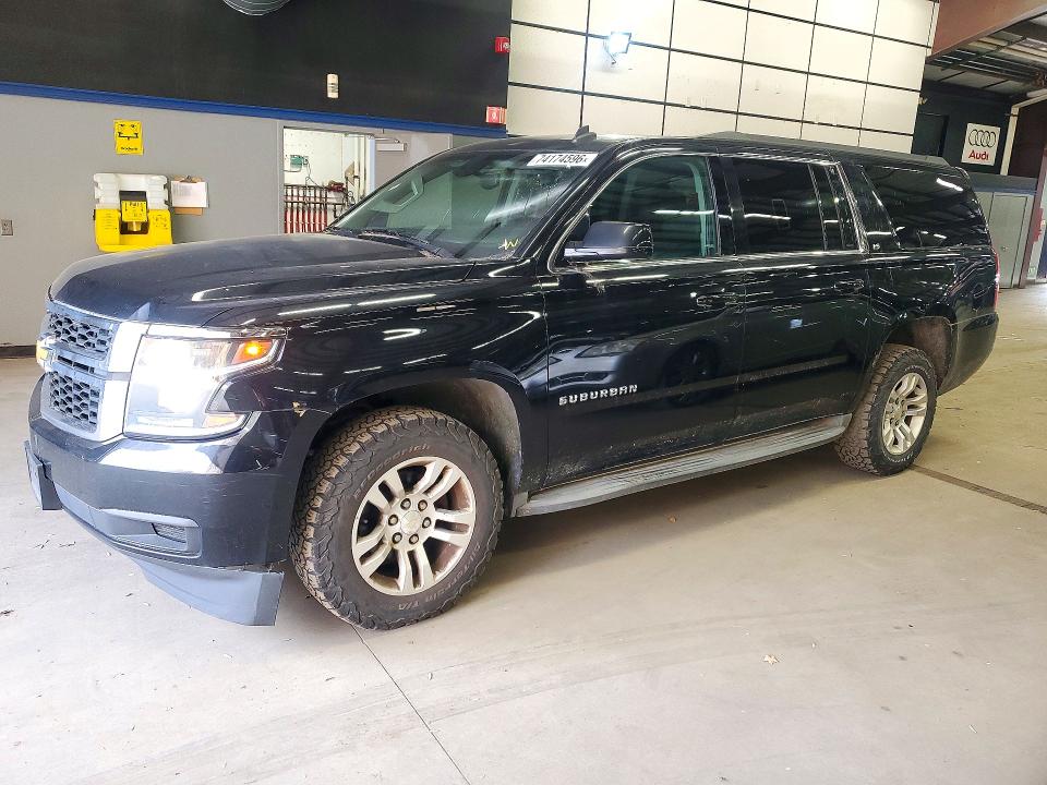 CHEVROLET SUBURBAN 2015 с VIN 1GNSKHKCXFR162688 - Снимка от търг