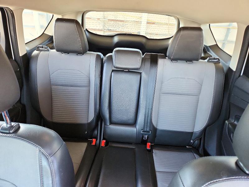 Photo 10 from auction – 2017 FORD ESCAPE with VIN 1FMCU0GD4HUC12782