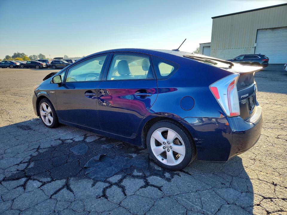 Фото 2 с аукциона – 2014 TOYOTA PRIUS с VIN JTDKN3DU5E1750729