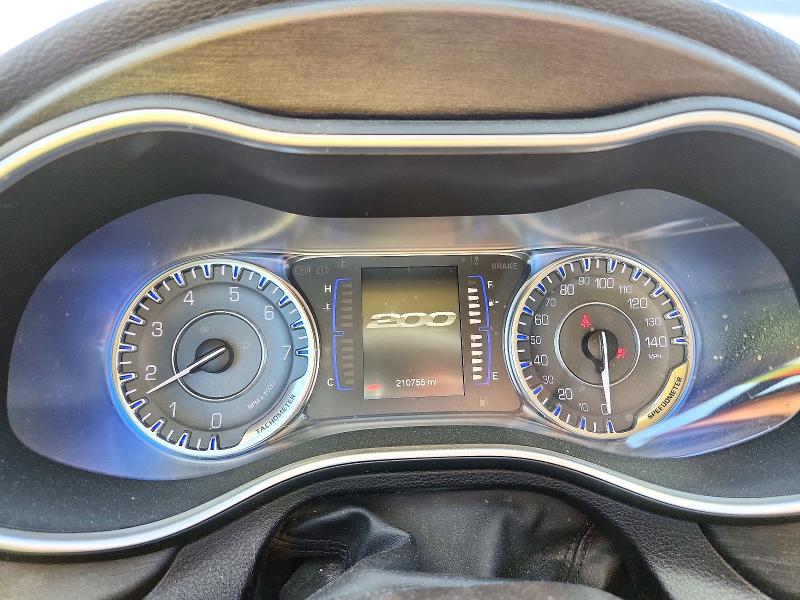 Снимка 9 от търг – 2016 CHRYSLER 200 с VIN 1C3CCCAB2GN112614