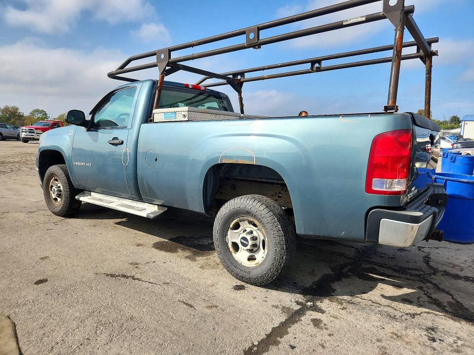 Снимка 2 от търг – 2008 GMC SIERRA с VIN 1GTHC24K18E113648