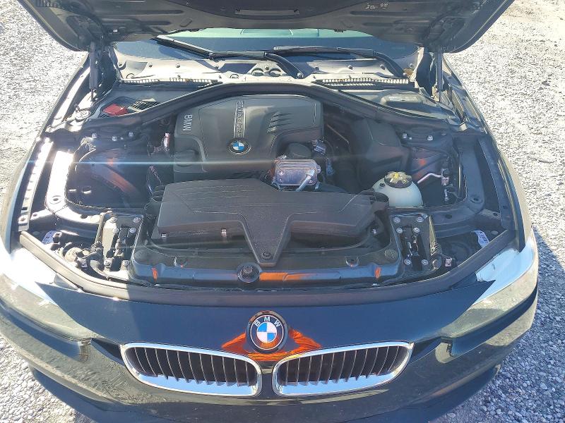 Photo 11 from auction – 2016 BMW 320 with VIN WBA8E1G58GNT34668
