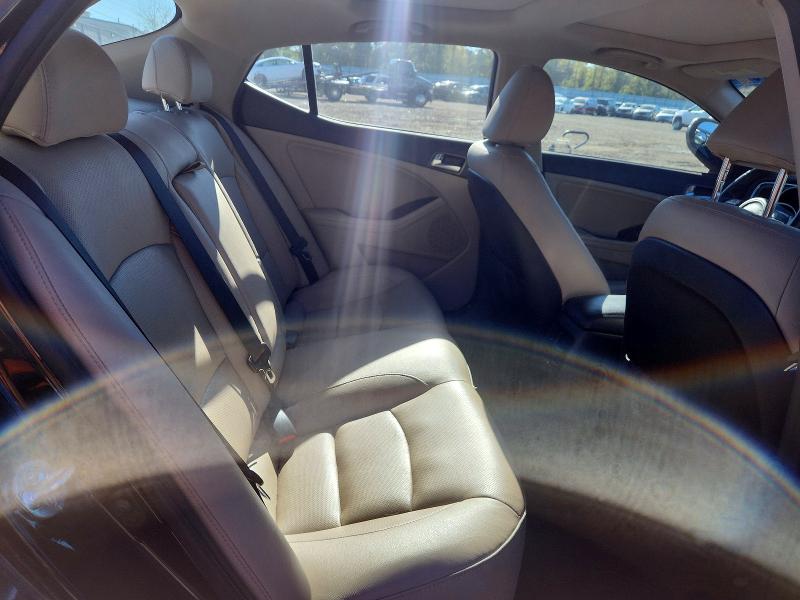 Foto 10 de la subasta – 2015 KIA OPTIMA con VIN 5XXGN4A73FG425013