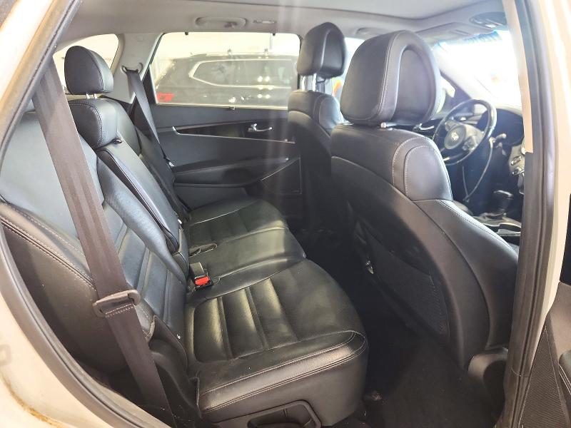 Фото 11 с аукциона – 2016 KIA SORENTO с VIN 5XYPK4A55GG124120