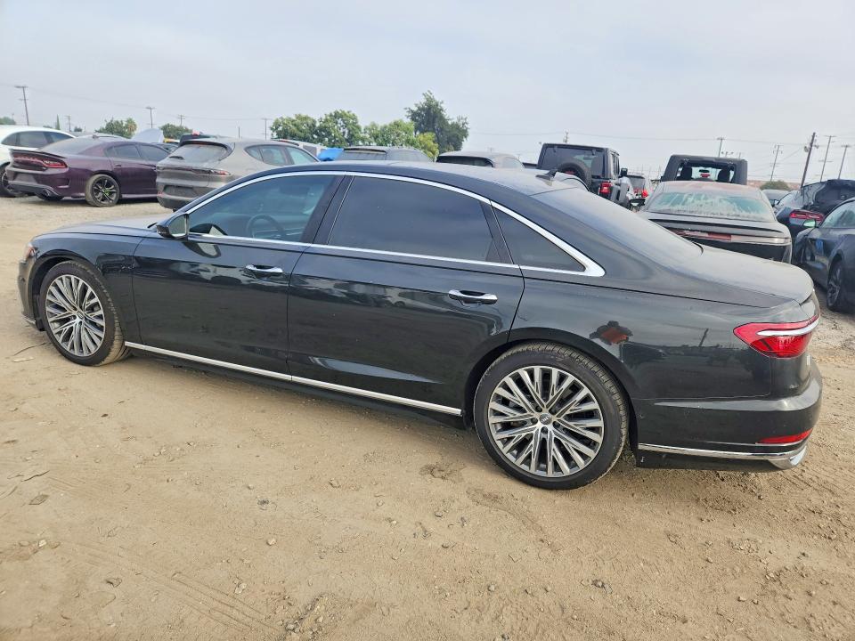 Фото 2 с аукциона – 2019 AUDI A8 с VIN WAU8DAF86KN011887