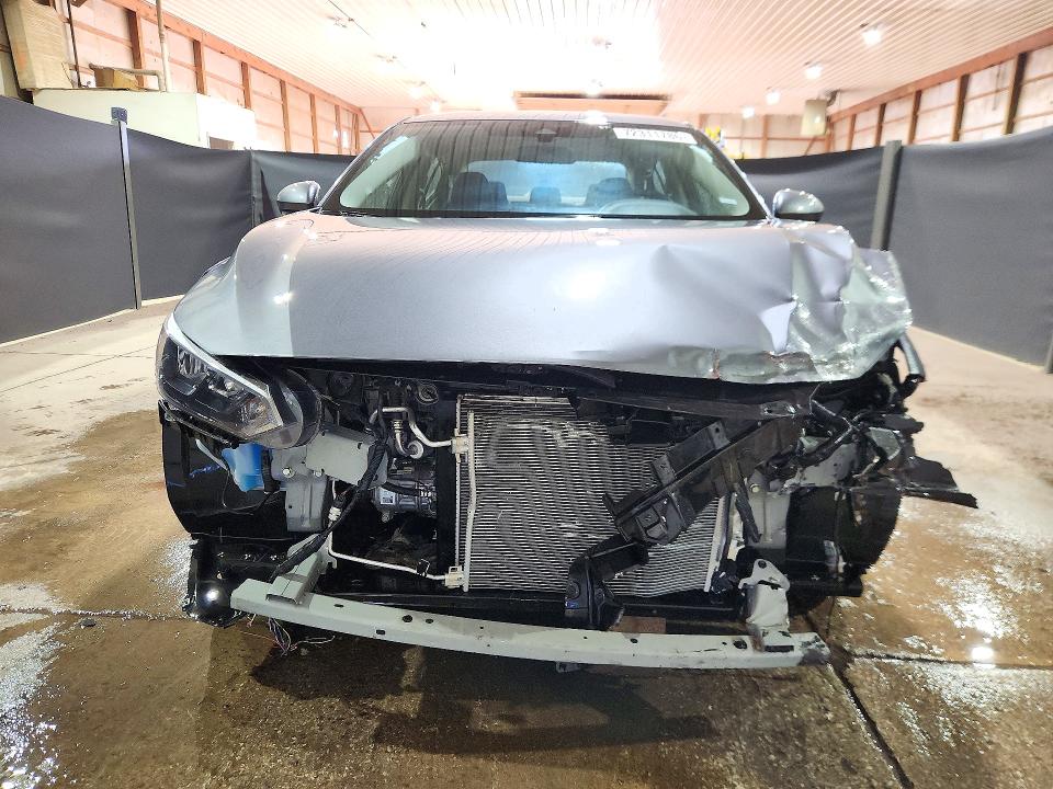 Снимка 5 от търг – 2025 NISSAN SENTRA с VIN 3N1AB8CV7SY325972