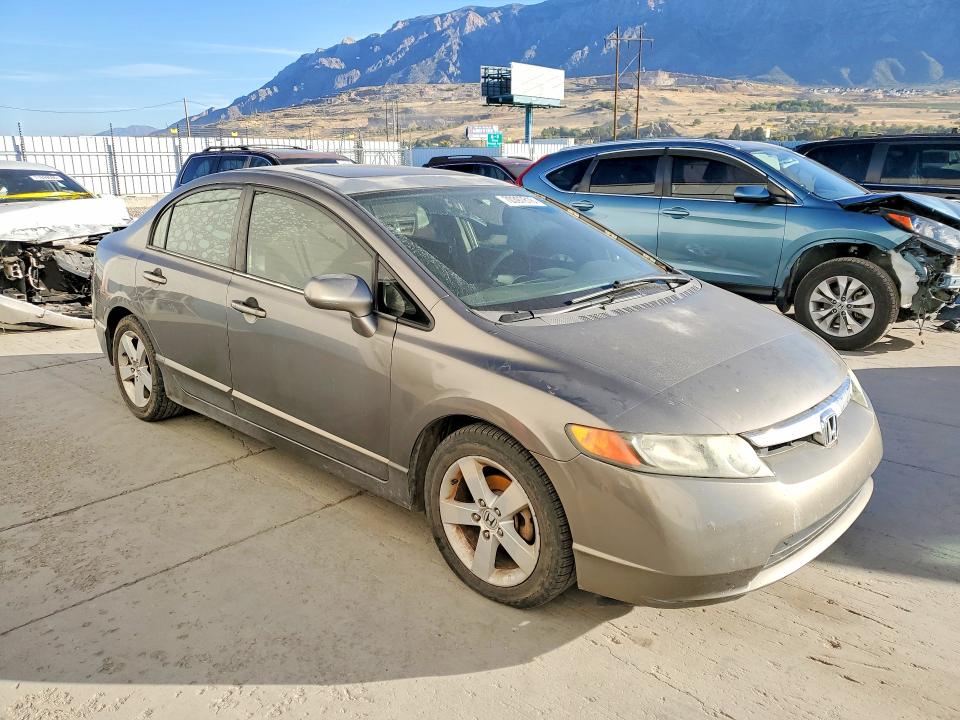Снимка 4 от търг – 2007 HONDA CIVIC с VIN 1HGFA16837L001857