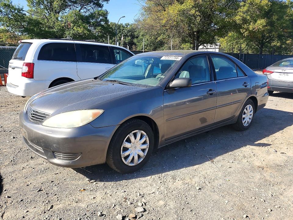 TOYOTA CAMRY 2005 with VIN 4T1BE32K05U979332 - Photo from auction