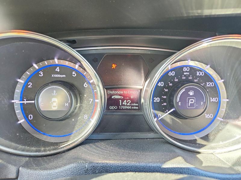 Photo 9 from auction – 2011 HYUNDAI SONATA with VIN 5NPEB4AC5BH120608