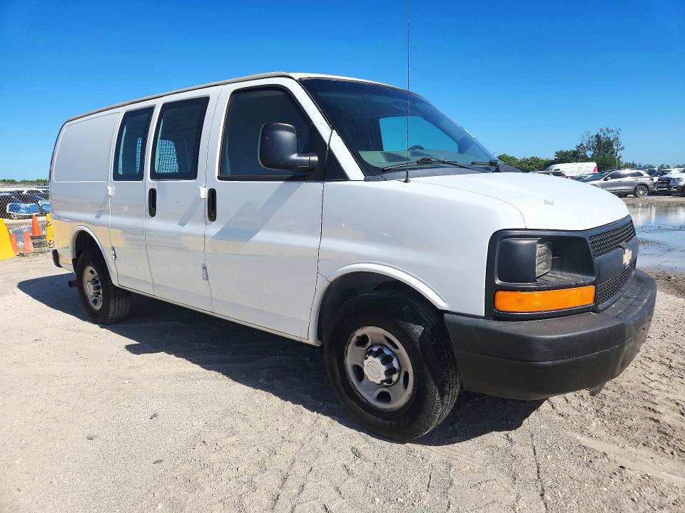 صورة رقم 4 من المزاد - 2015 CHEVROLET EXPRESS G2500 مع VIN 1GCWGFCF1F1232456
