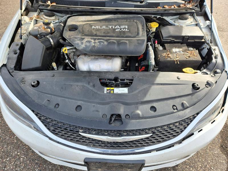 Снимка 11 от търг – 2016 CHRYSLER 200 с VIN 1C3CCCAB7GN186711