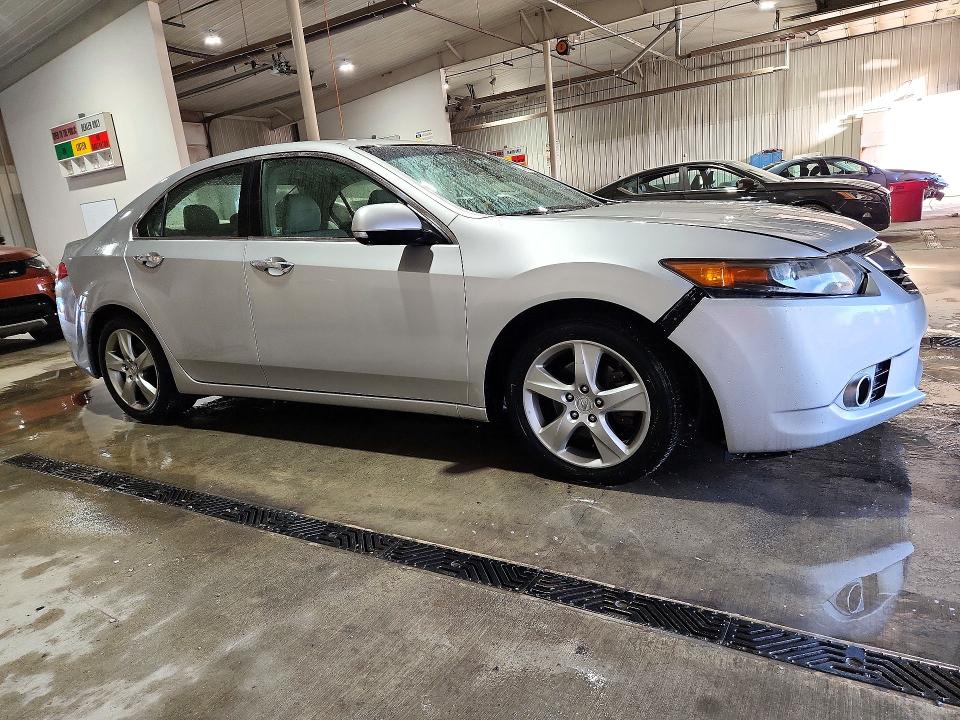 Photo 4 from auction – 2012 ACURA TSX with VIN JH4CU2F64CC011464