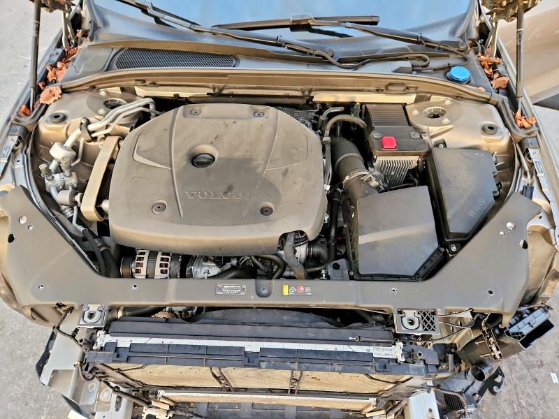 Photo 11 from auction – 2020 VOLVO S60 with VIN 7JR102FK6LG045255