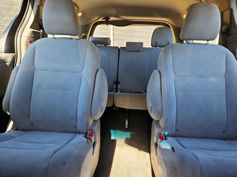 Photo 10 from auction – 2016 TOYOTA SIENNA with VIN 5TDZK3DCXGS718119