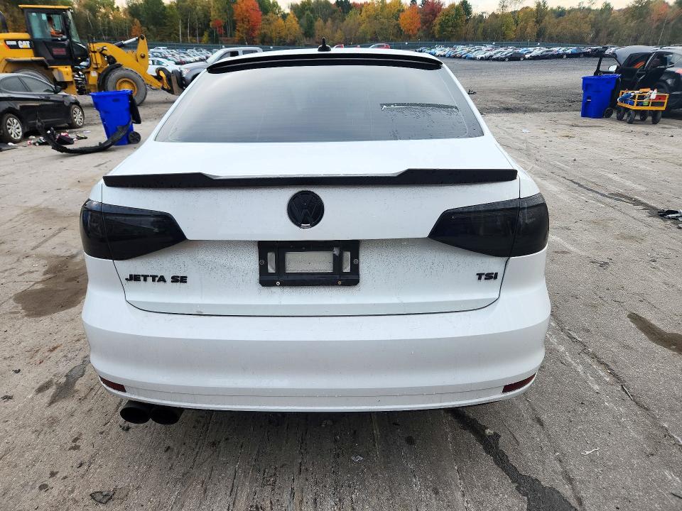 Photo 6 from auction – 2018 VOLKSWAGEN JETTA with VIN 3VWDB7AJ1JM228371