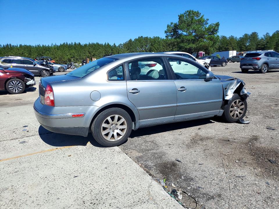 Снимка 3 от търг – 2003 VOLKSWAGEN PASSAT с VIN WVWPH63B43P202147