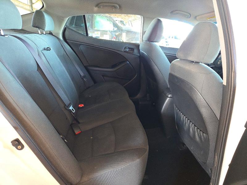 Foto 10 de la subasta – 2015 KIA OPTIMA con VIN KNAGM4A74F5649458