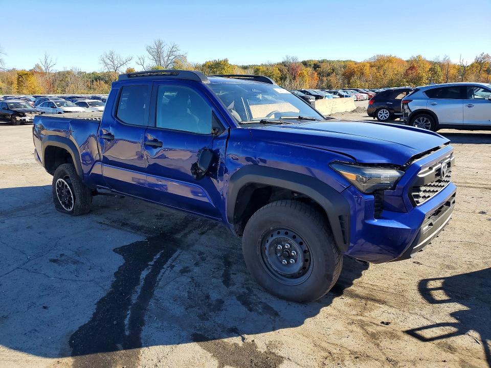 Снимка 4 от търг – 2025 TOYOTA TACOMA с VIN 3TMLB5JN0SM167635