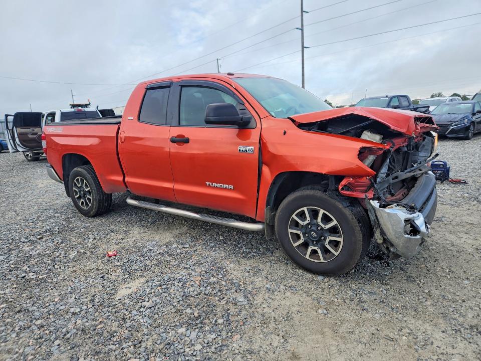 Снимка 4 от търг – 2017 TOYOTA TUNDRA с VIN 5TFUY5F10HX612273