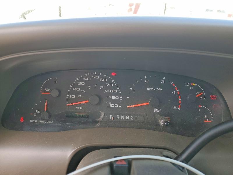 صورة رقم 9 من المزاد - 2002 FORD EXCURSION مع VIN 1FMNU42F62EB24696