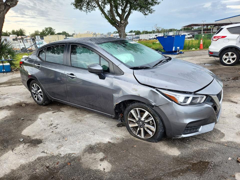 Снимка 4 от търг – 2020 NISSAN VERSA с VIN 3N1CN8EV1LL871579