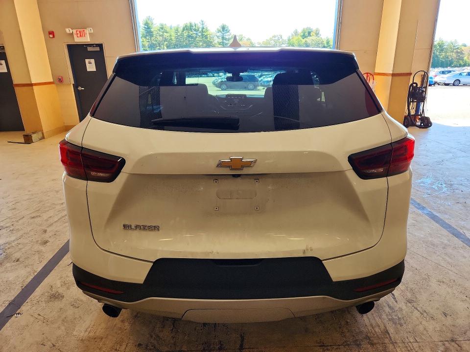 Photo 6 from auction – 2025 CHEVROLET BLAZER with VIN 3GNKBCR4XSS263979