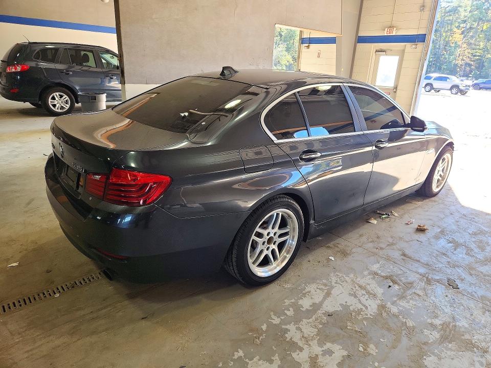 Снимка 3 от търг – 2014 BMW 535 с VIN WBA5B3C54ED535662