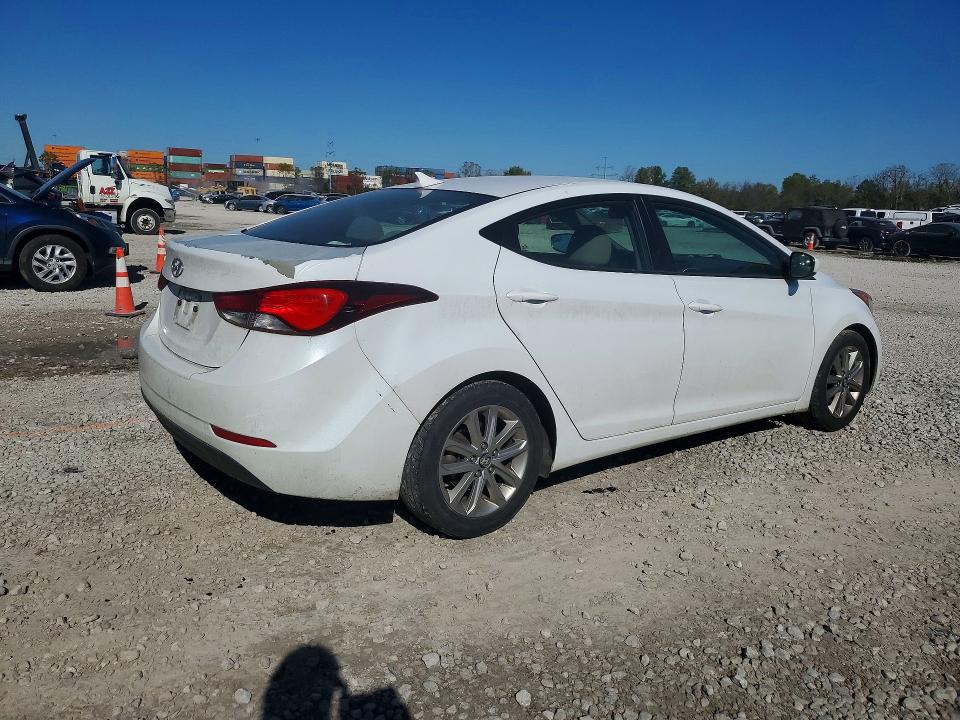 Photo 3 from auction – 2015 HYUNDAI ELANTRA with VIN 5NPDH4AE9FH590433