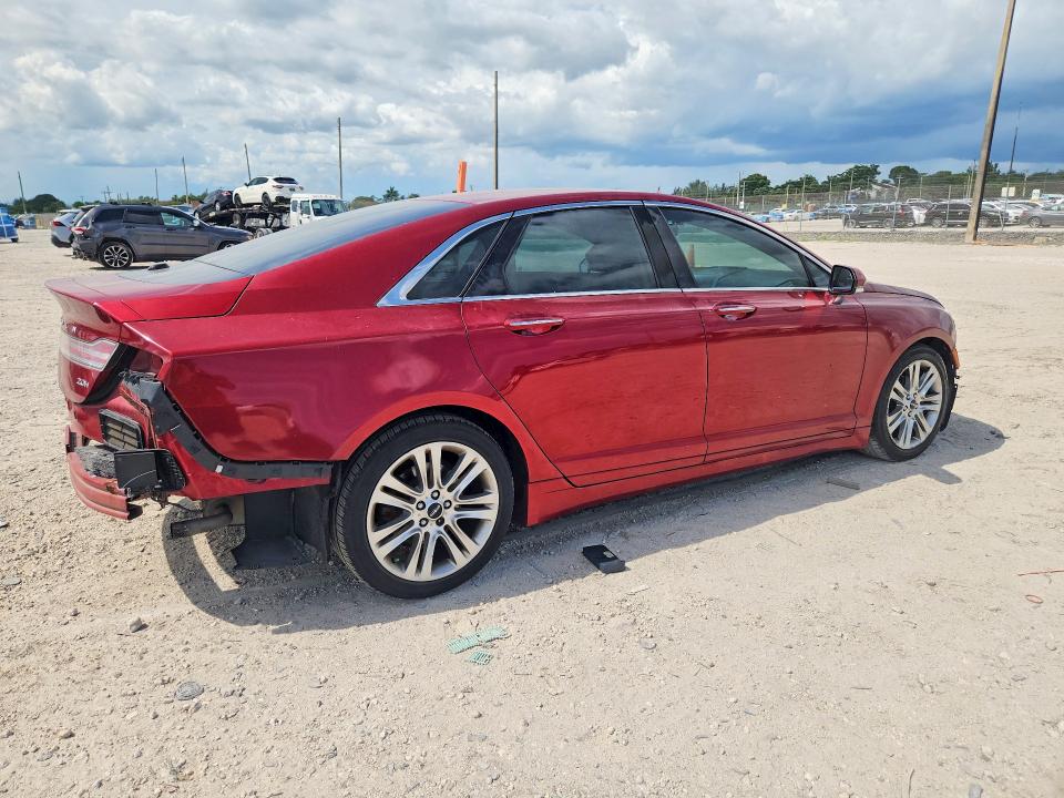 Photo 3 from auction – 2015 LINCOLN MKZ with VIN 3LN6L2LU2FR626598