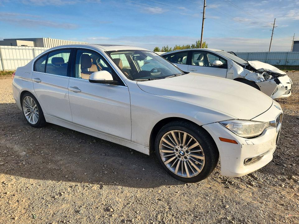 Снимка 4 от търг – 2013 BMW 328 с VIN WBA3B3C53DF530740