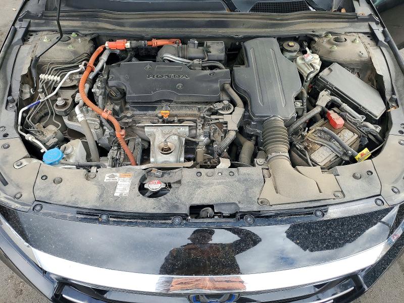 Снимка 11 от търг – 2021 HONDA ACCORD с VIN 1HGCV3F58MA011770