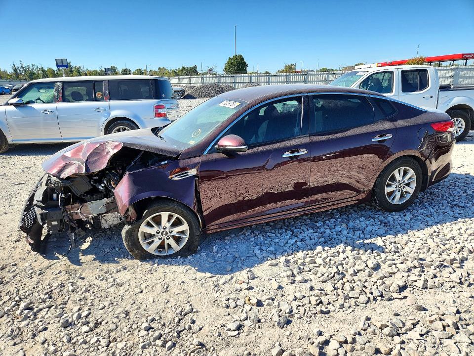 KIA OPTIMA 2018 with VIN 5XXGT4L38JG182386 - Photo from auction