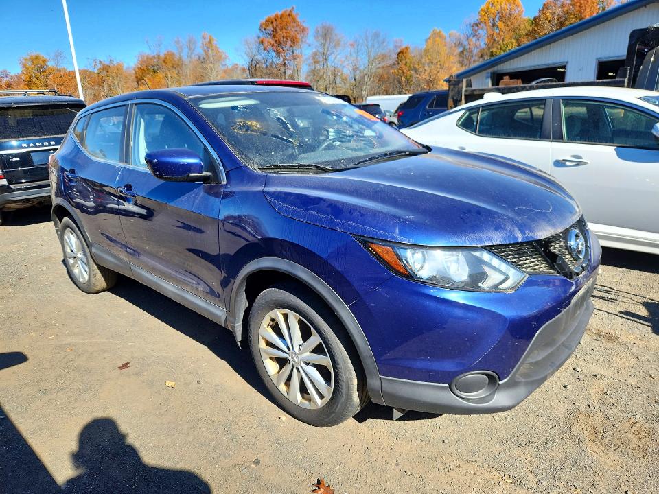 Снимка 4 от търг – 2017 NISSAN ROGUE SPORT с VIN JN1BJ1CR4HW111393