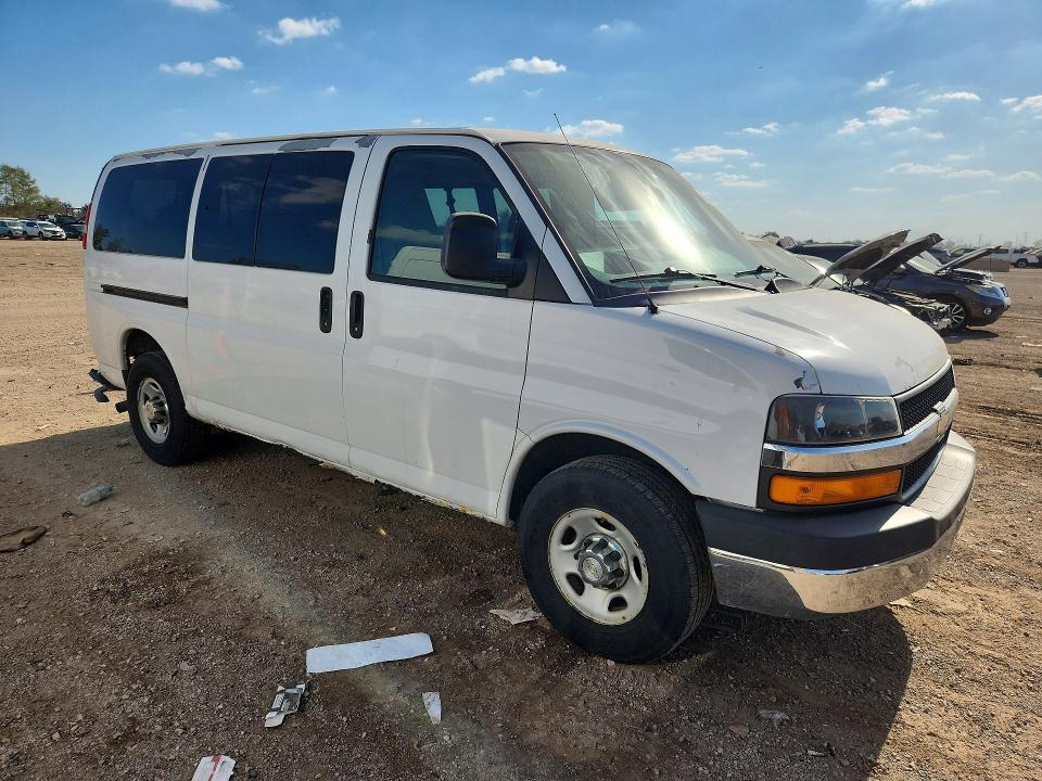 Photo 4 from auction – 2011 CHEVROLET EXPRESS G3500 with VIN 1GAZGYFG3B1129684