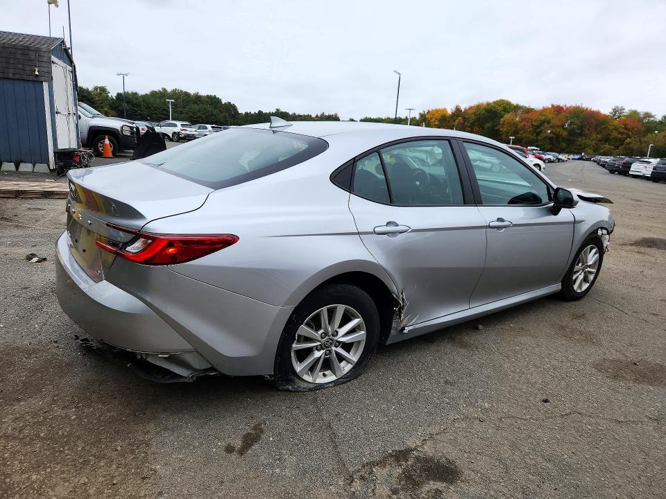 Photo 3 from auction – 2025 TOYOTA CAMRY with VIN 4T1DAACK6SU589743