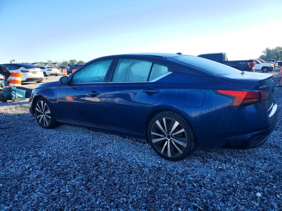 Photo 2 from auction – 2019 NISSAN ALTIMA with VIN 1N4BL4CV5KC251313
