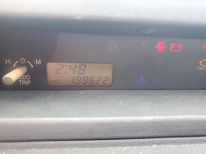 Снимка 9 от търг – 2004 SCION XB с VIN JTLKT334440159551