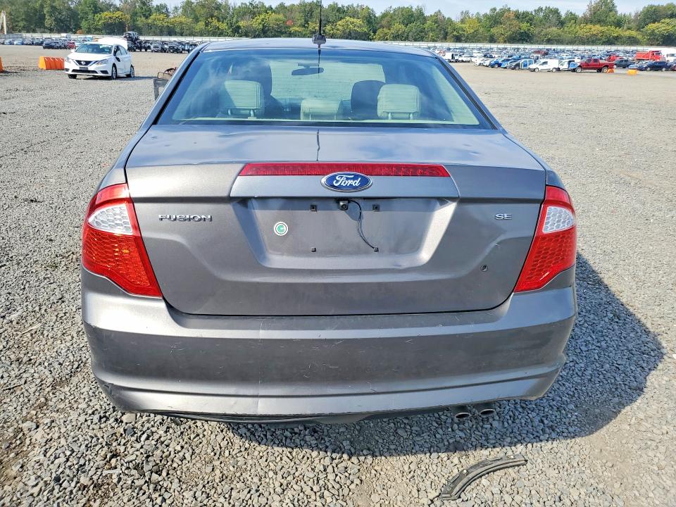 Снимка 6 от търг – 2012 FORD FUSION с VIN 3FAHP0HA7CR305100