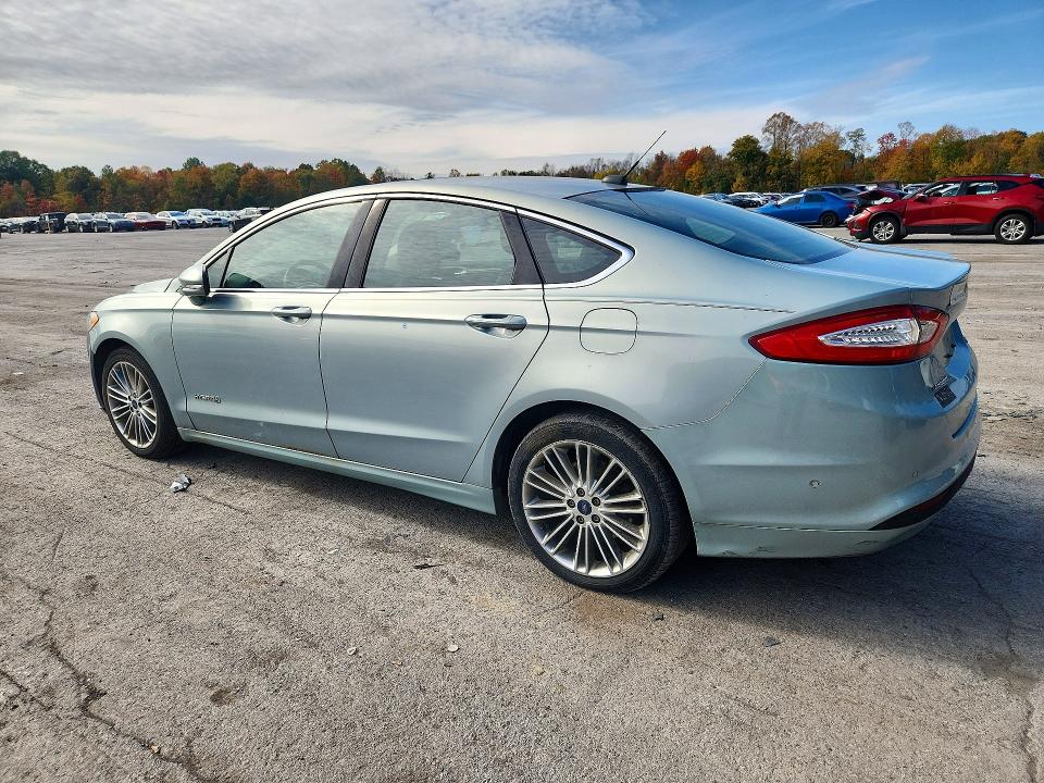 Photo 2 from auction – 2014 FORD FUSION with VIN 3FA6P0LU6ER168436
