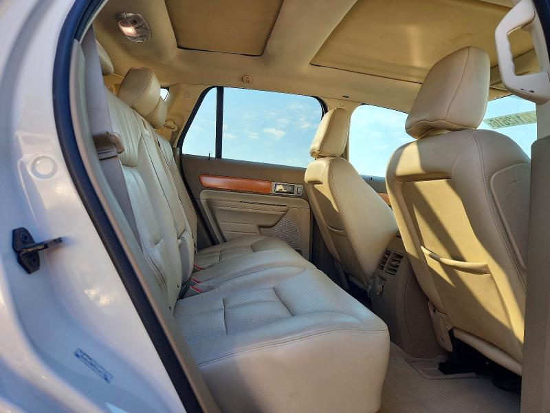 Снимка 11 от търг – 2007 LINCOLN MKX с VIN 2LMDU88C97BJ35750