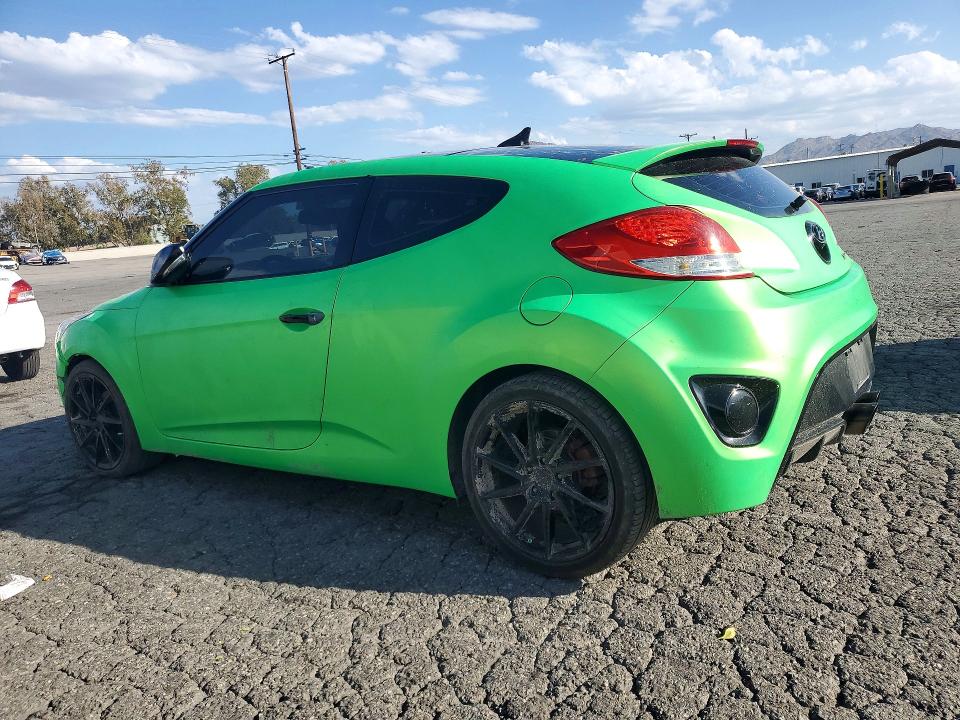 Снимка 2 от търг – 2015 HYUNDAI VELOSTER с VIN KMHTC6AE0FU221712