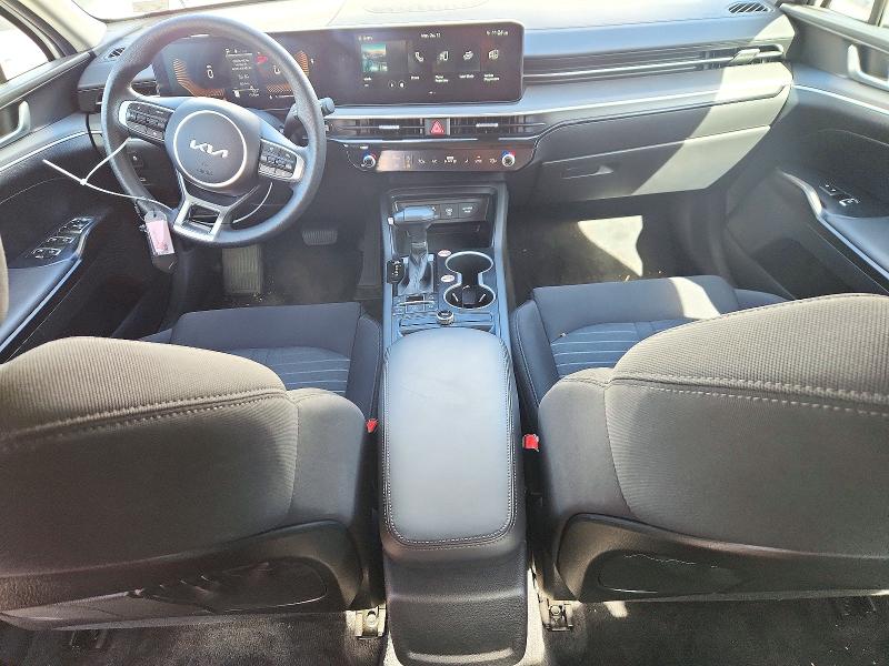 Foto 8 de la subasta – 2026 KIA K5 con VIN KNAG24J73T5460611
