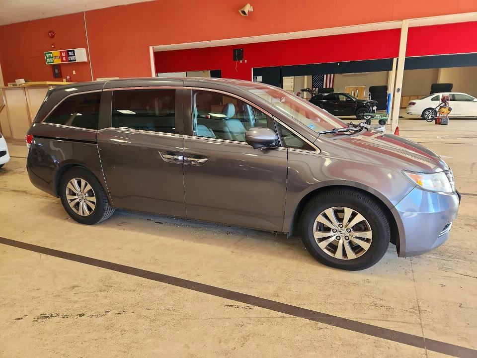 Снимка 4 от търг – 2015 HONDA ODYSSEY с VIN 5FNRL5H63FB055069