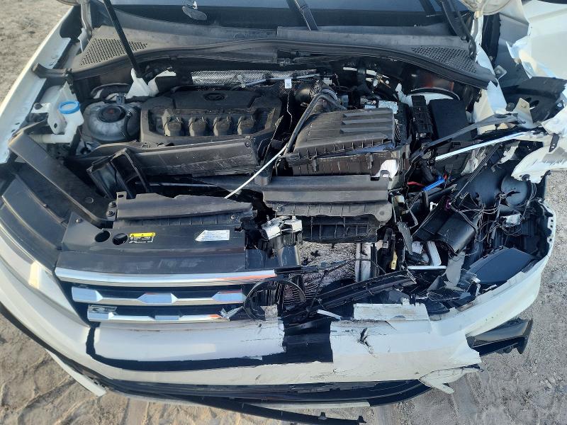 Снимка 12 от търг – 2021 VOLKSWAGEN TIGUAN с VIN 3VV3B7AX0MM102723