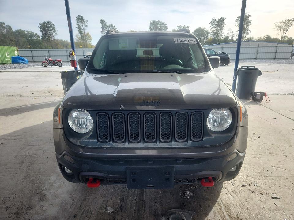 Снимка 5 от търг – 2017 JEEP RENEGADE с VIN ZACCJBCB7HPE56716