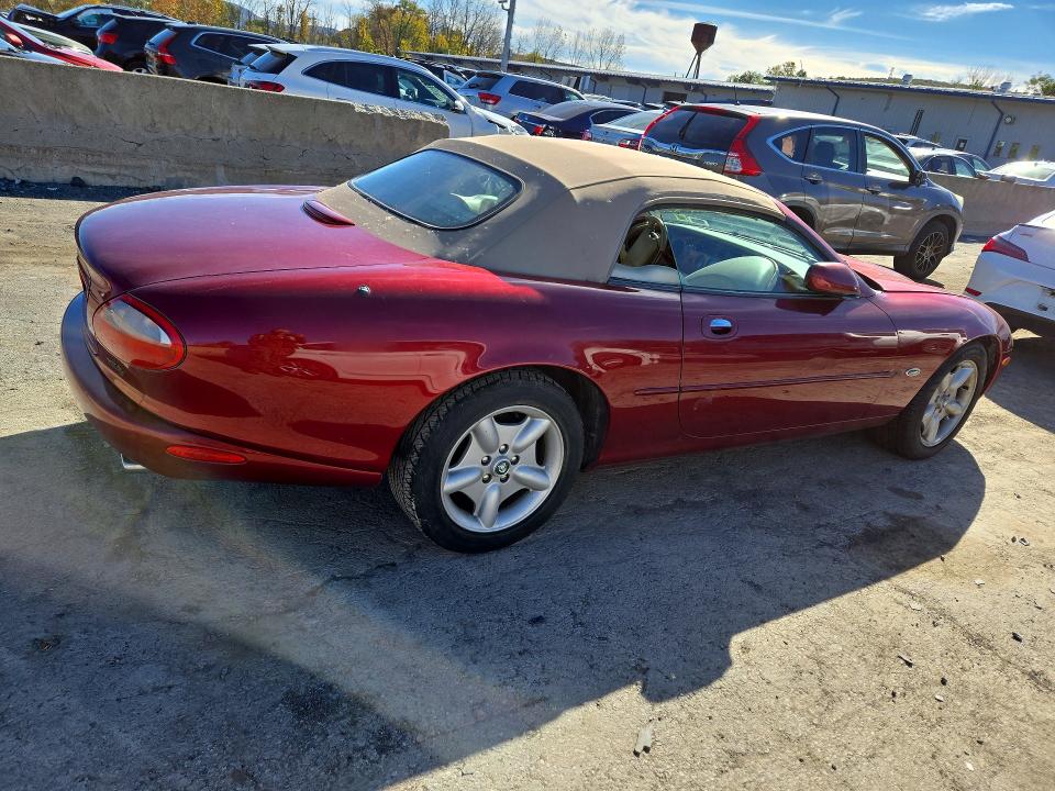 Снимка 3 от търг – 1997 JAGUAR XK8 с VIN SAJGX2747VC003841