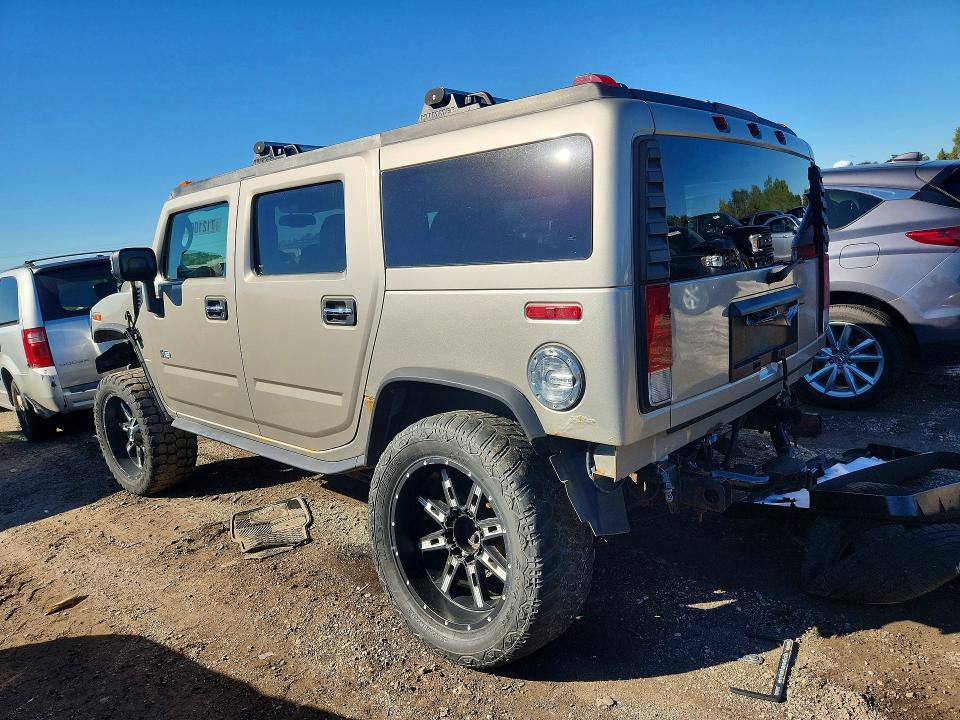 Фото 2 с аукциона – 2005 HUMMER H2 с VIN 5GRGN23U35H132669